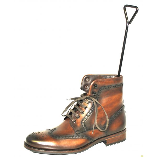 forme-a-elargir-les-chaussures -serrees-speciale-boots-bottes-escarpins-modele-professionnel